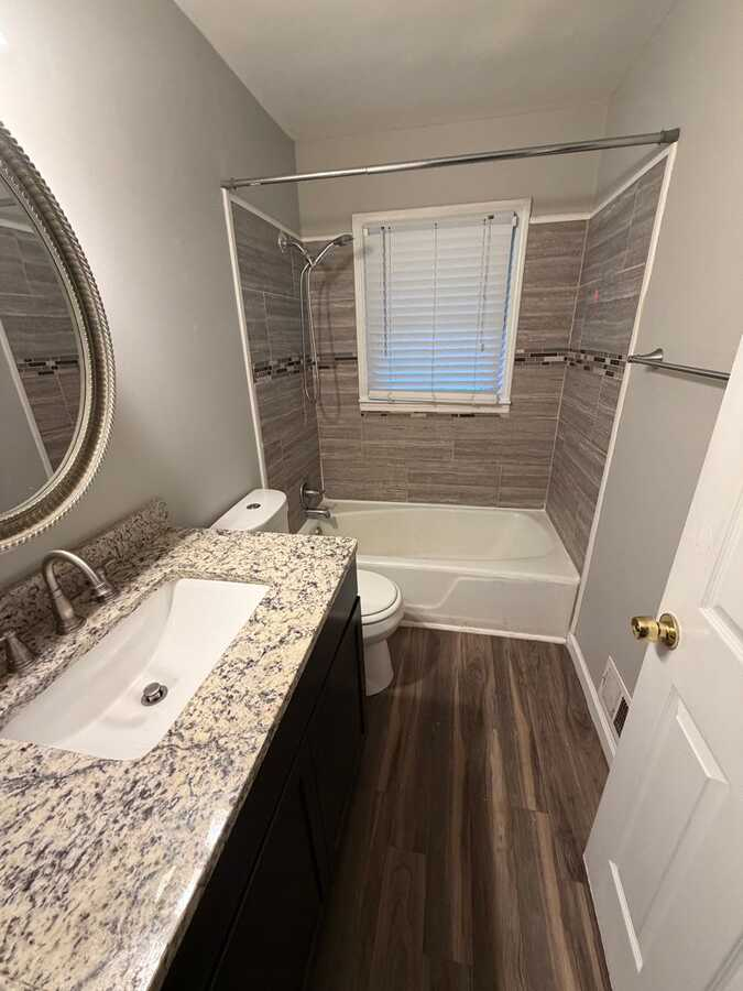 Bathroom photo supplied by 2 Busy To Clean